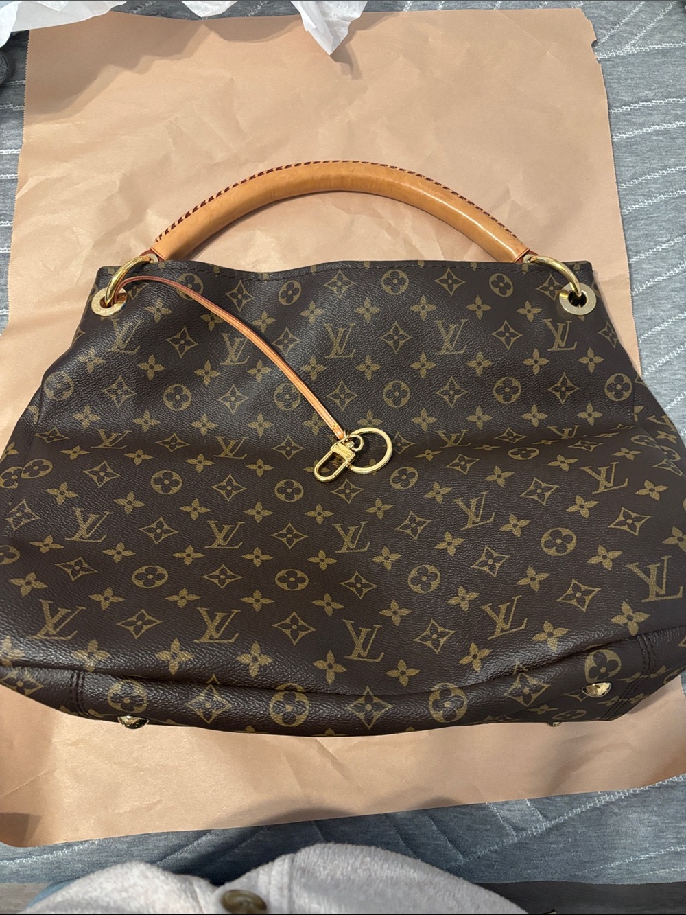Louis Vuitton Monogram Artsy Shoulder Bag in Brown and Tan